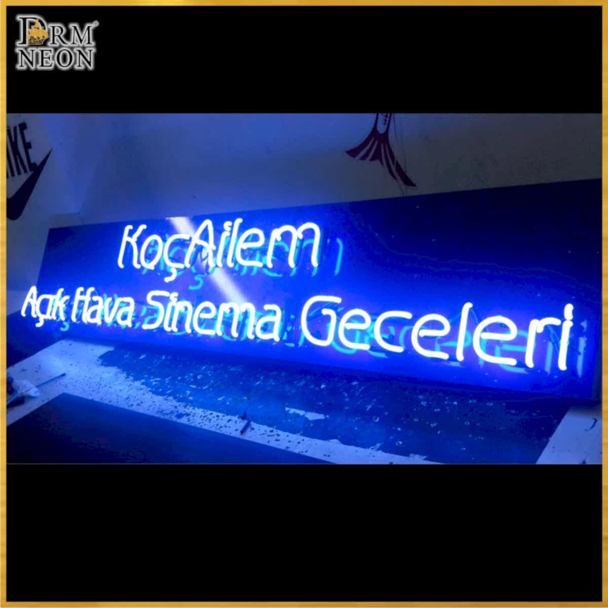 Neon Kadıköy