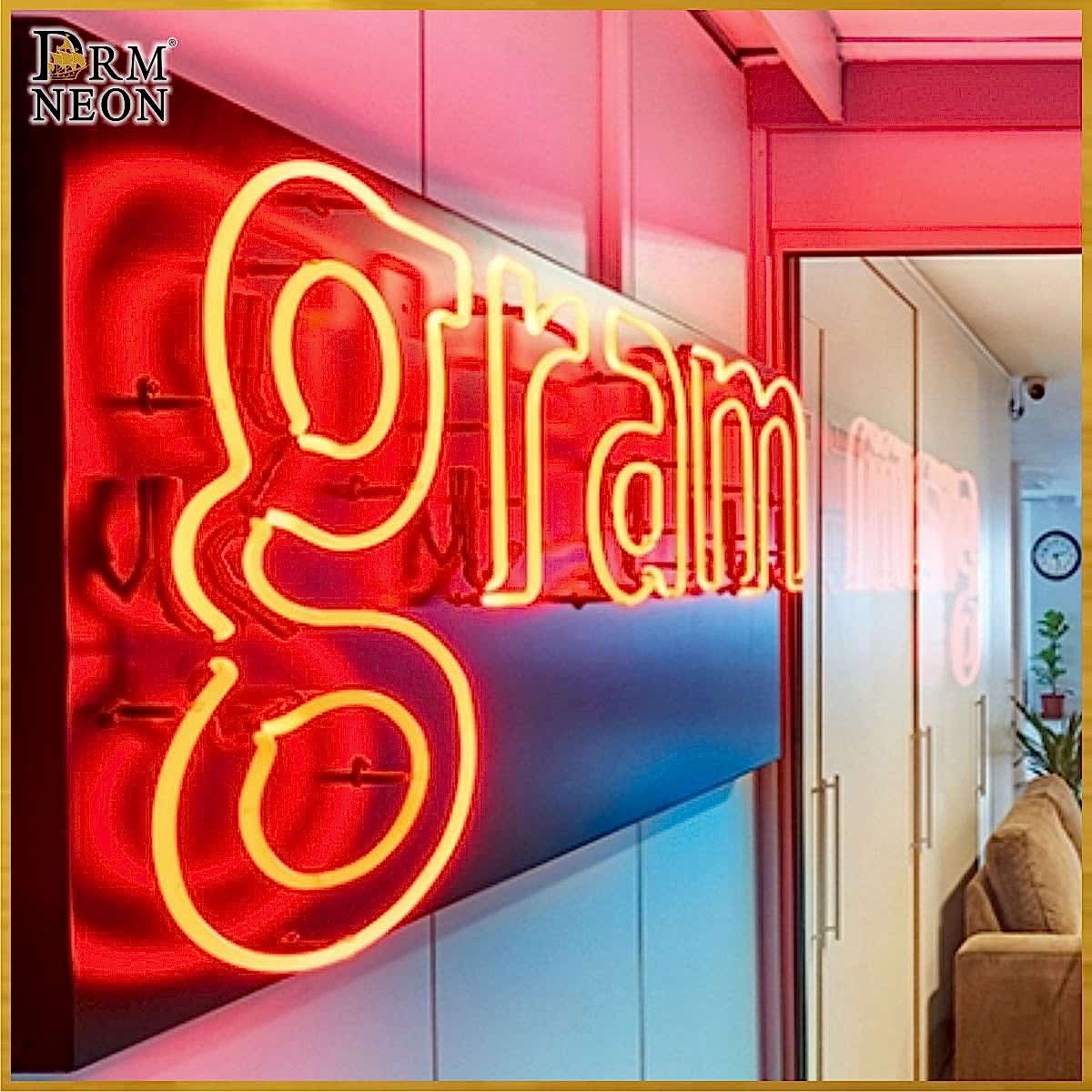 Neon Pano