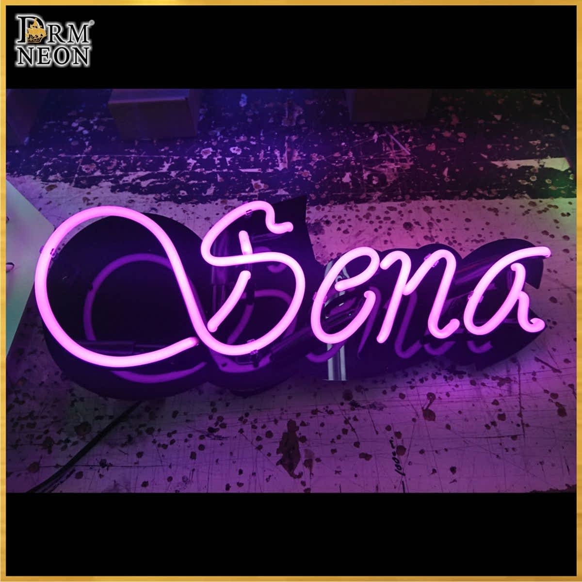 Neon İsim