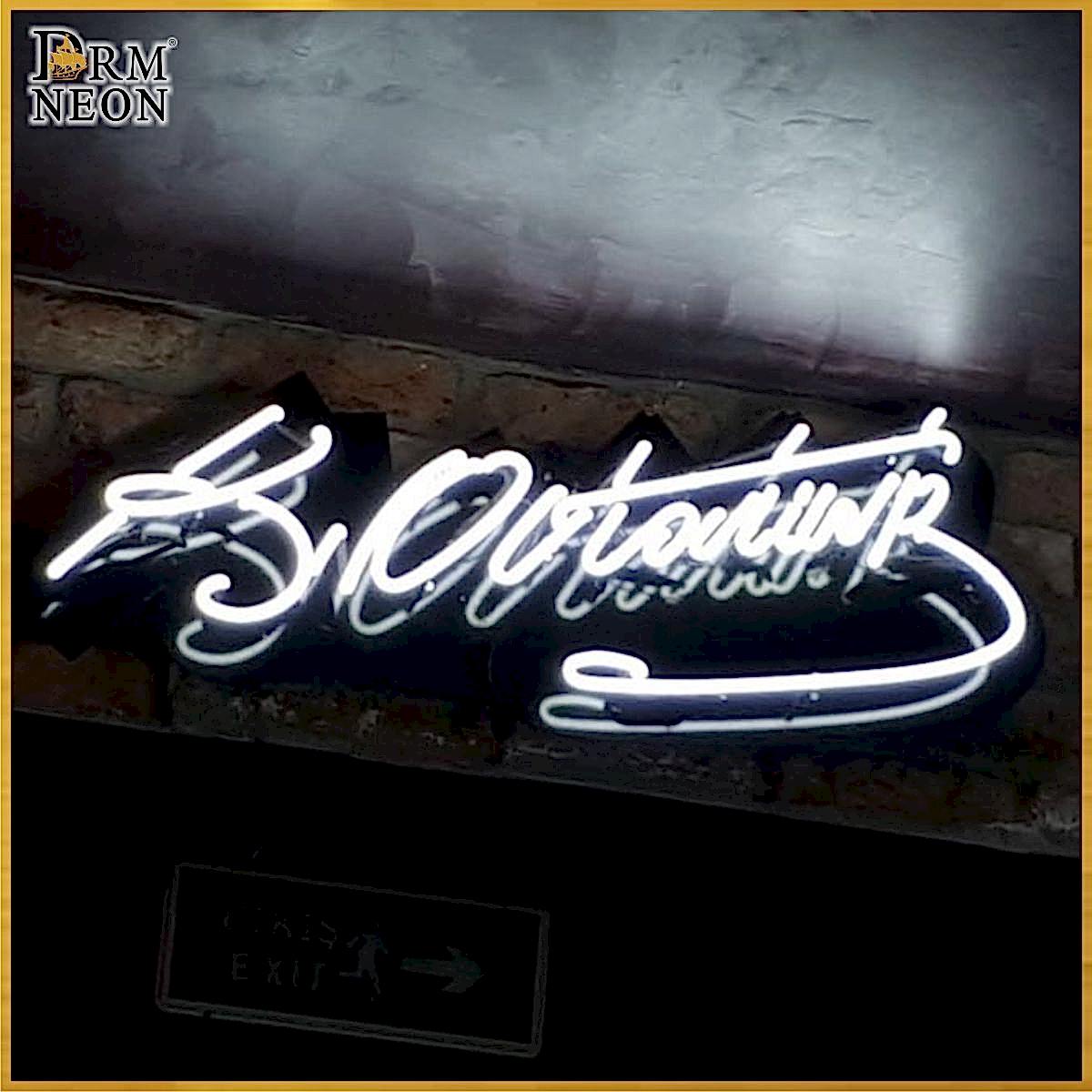 Atatürk Neon
