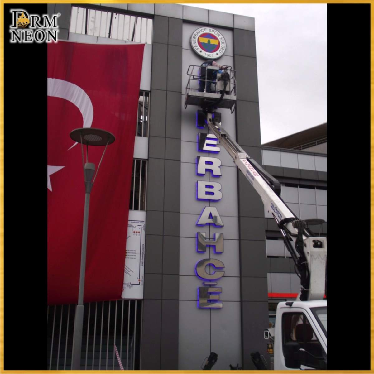 Neon İmalat